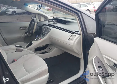 2013 Toyota Prius Three z USA, uszkodzony, nr VIN JTDKN3DU0D5634684